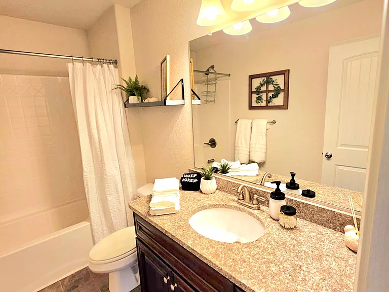 1600 Gold Finch Ct — Photo 35