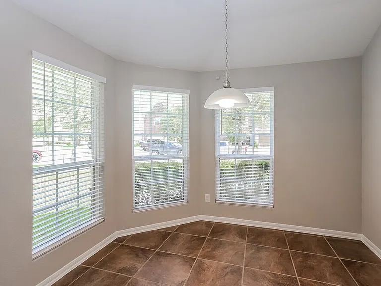5202 El Tigre Ln — Photo 8