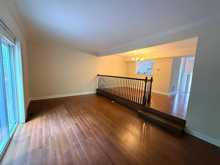 935 Joshua Tree Ct — Photo 3