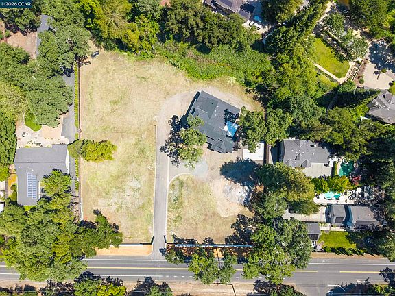 5th image of 824 Danville Blvd