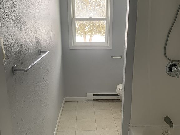 4th image of 22377 Wayside Dr #4