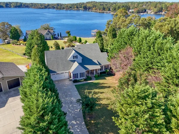 192 Walker Point, Seneca, SC 29672