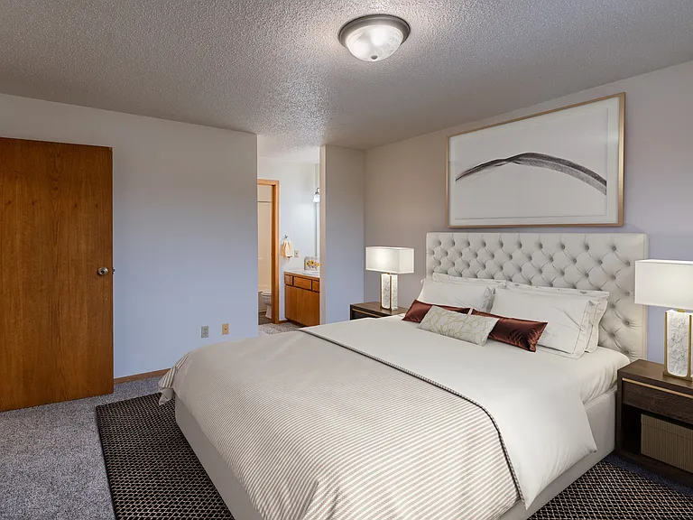 Fargo, ND Crescent Park Apartments | Bedroom
