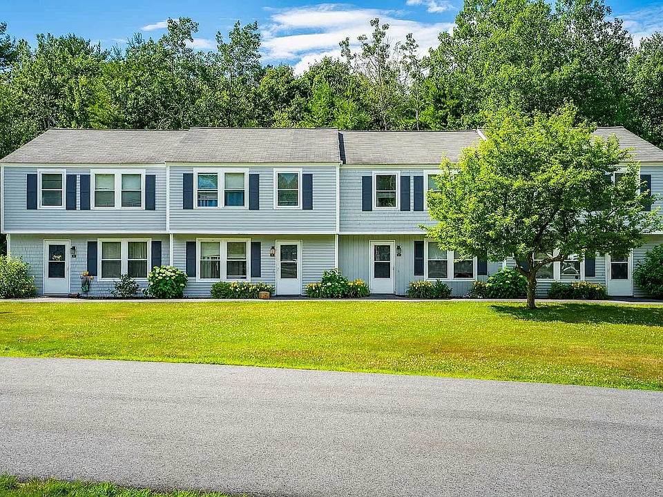 Coach Lantern Apartments