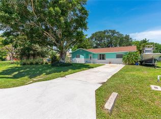 3045 SE Mimosa St, Stuart, FL 34997
