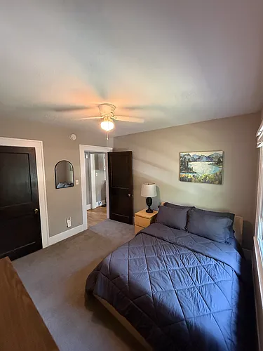 412 Crescent St NE #3 Photo 1