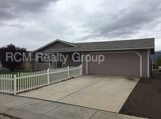 401 Keystone Dr, Dayton, NV 89403