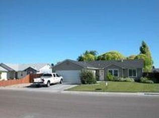 529 S Valley Dr, Nampa, ID 83686