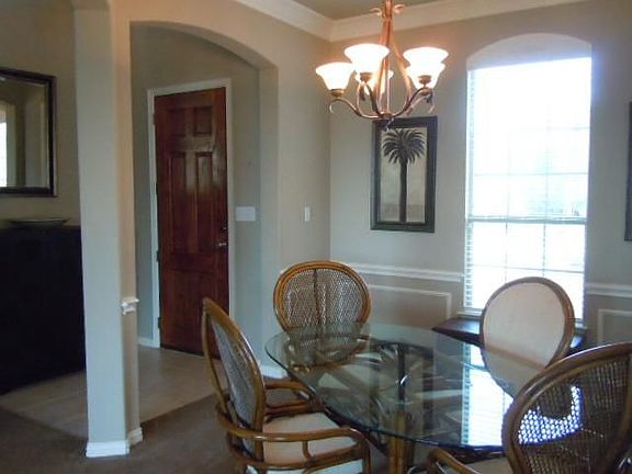 5th image of 2805 Truman Dr