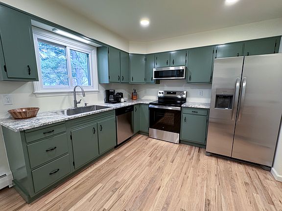 5th image of 9 Richards Ave