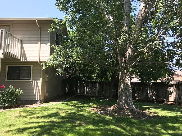 4271 N Pennfield Pl — Photo 23