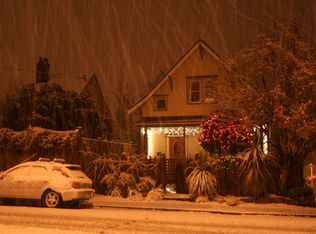 7000 Linden Ave N, Seattle, WA 98103