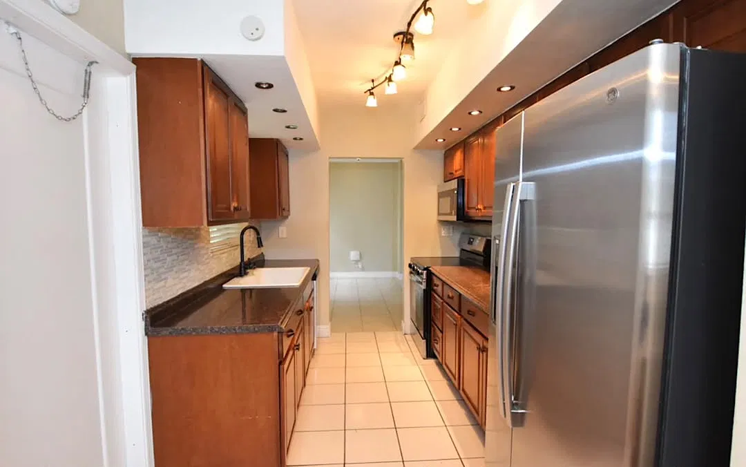 3 bed, $1,600 — Photo 1