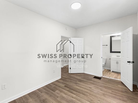 5th image of 1341 Mooberry St