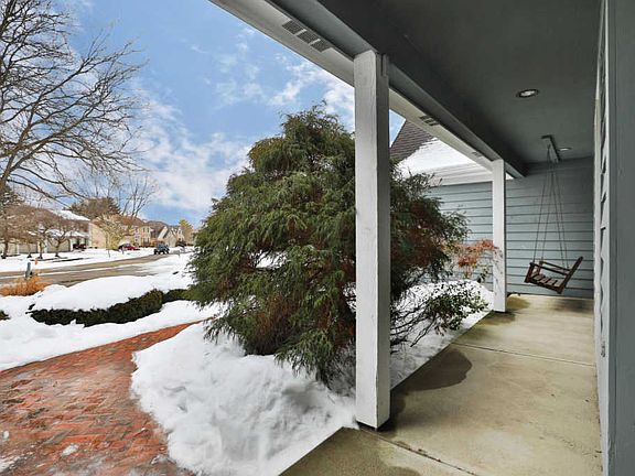 3rd image of 1213 Leicester Pl