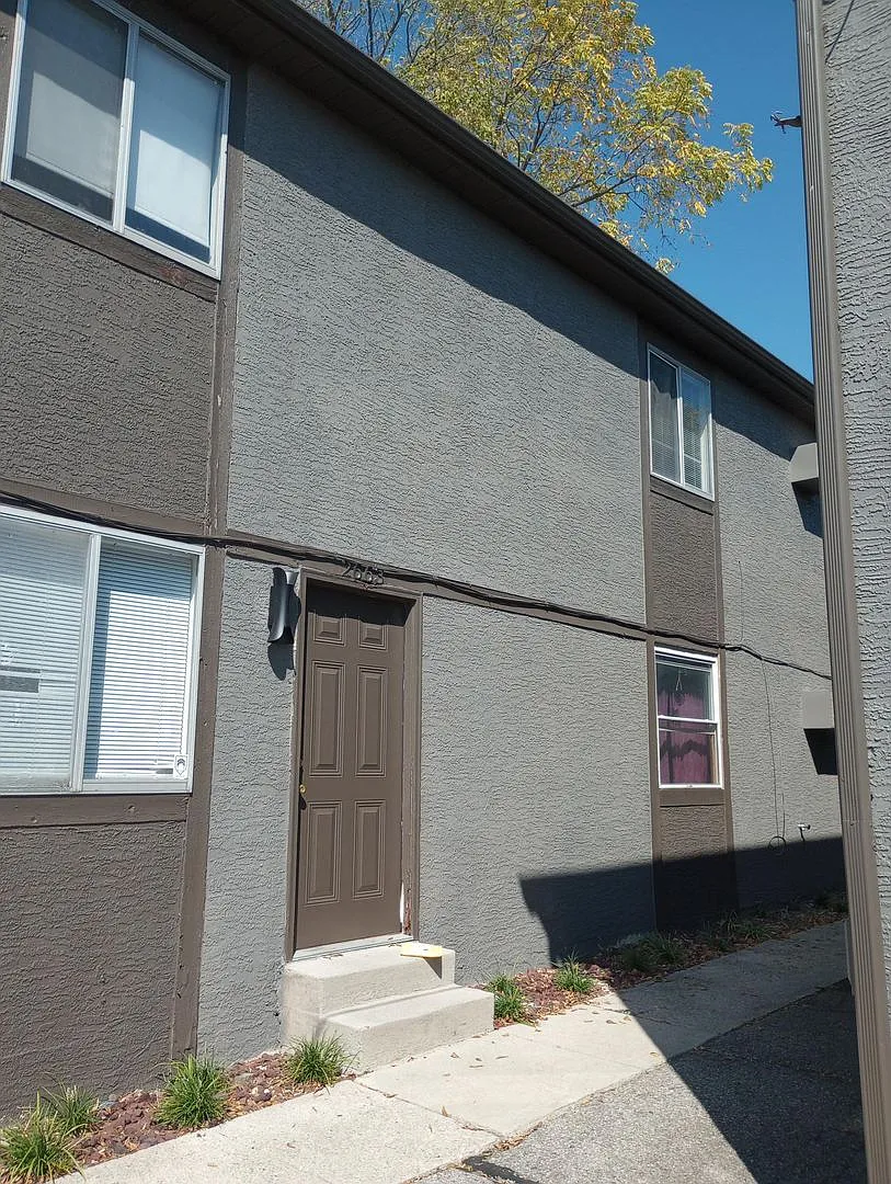 Building Photo - 2669 Medary Ave