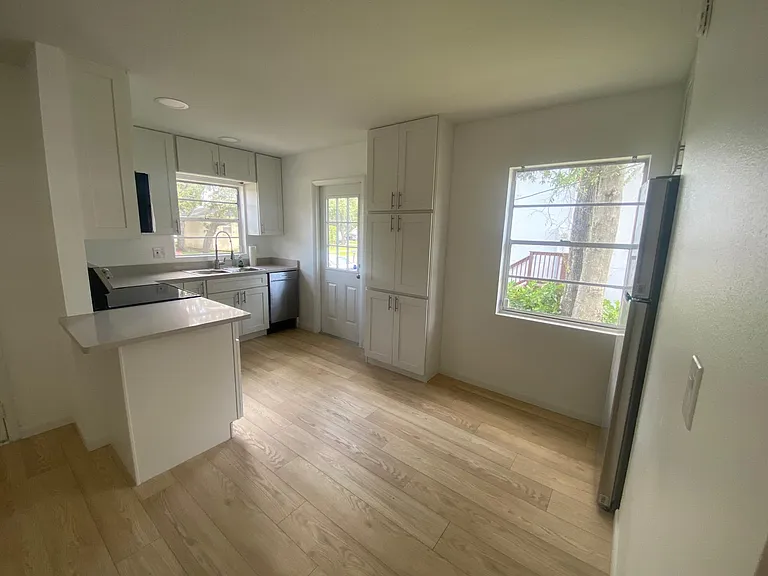 5014 W Idaho St — Photo 32