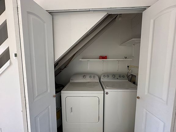 4th image of 65 Countryplace Ln