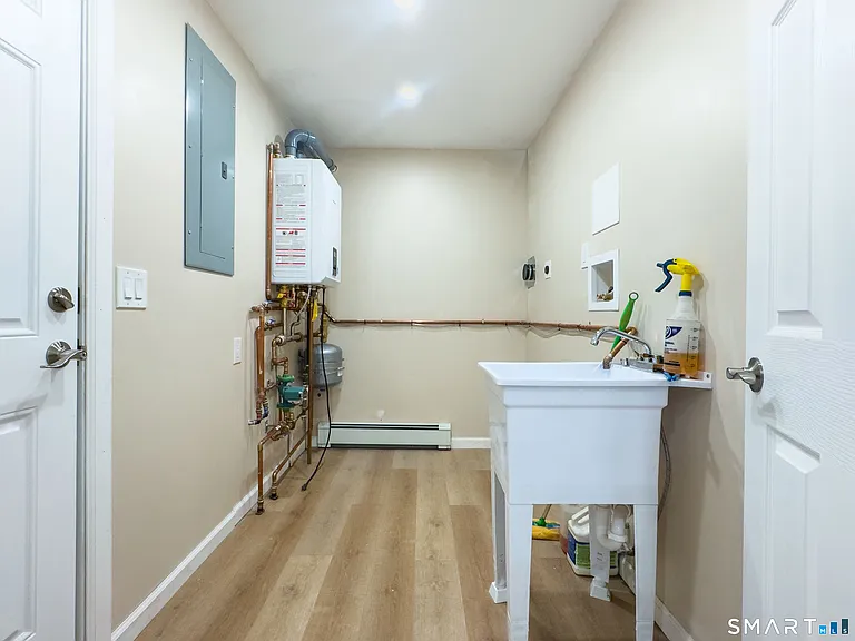 1248 N Main St #1 — Photo 9