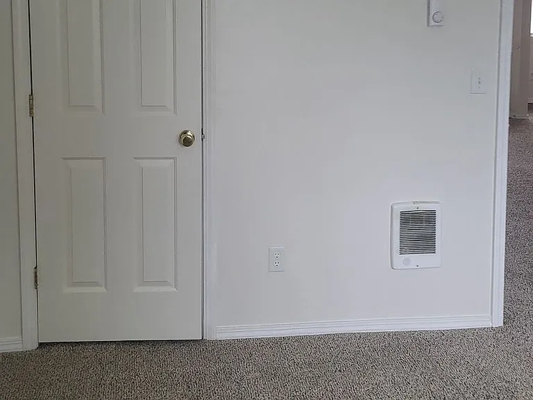 465 E Ellendale Ave — Photo 17