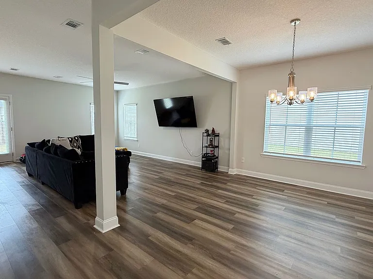 929 Abode Ave — Photo 3
