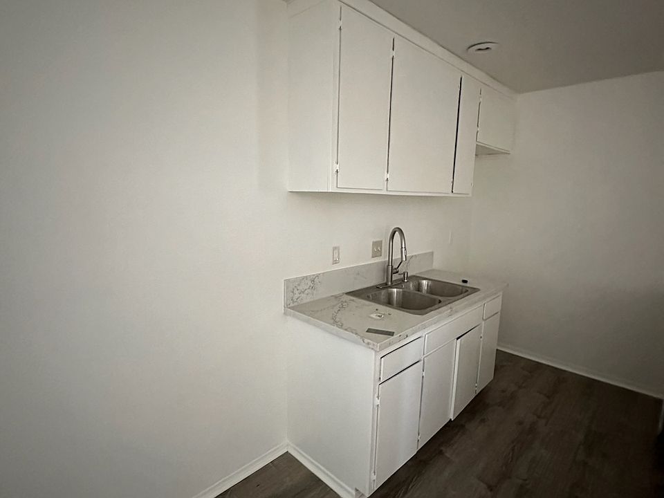 1st image of 561 Cuesta Del Mar Dr #13