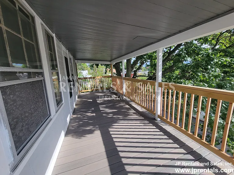 108 Bourne St — Photo 14