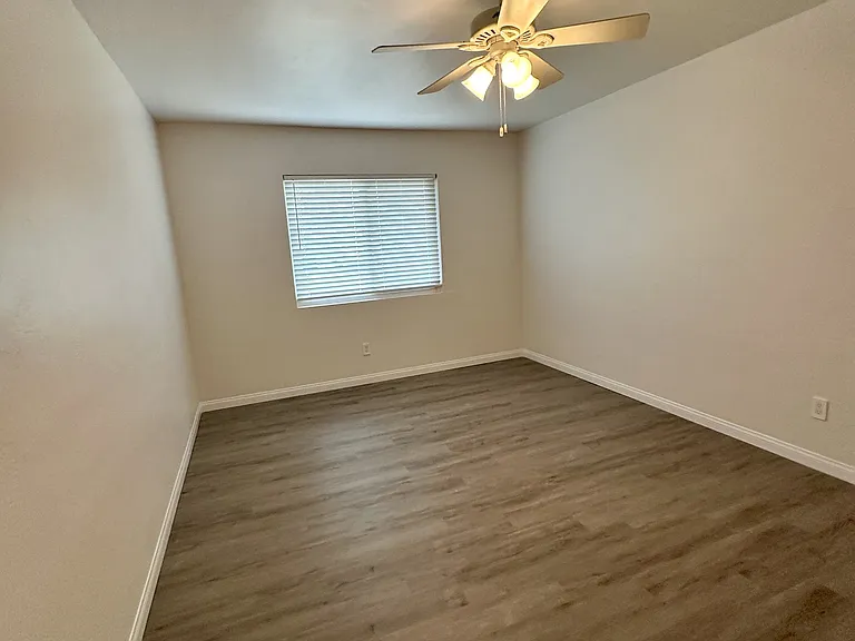 13239 Idyl Dr — Photo 17
