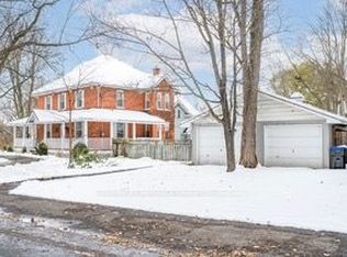 4 Thomas St, Adjala Tosorontio, ON L0M1K0