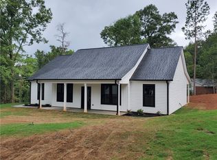 104 Coker Cir, Central, SC 29630