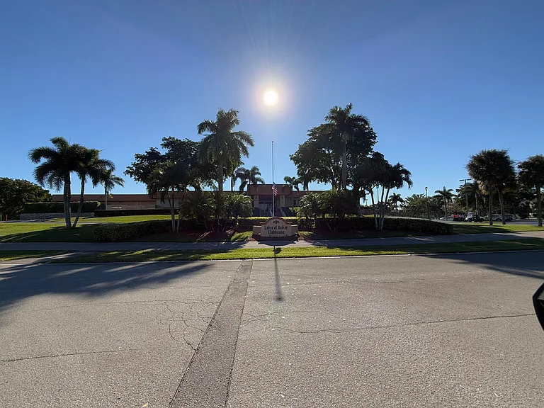 15445 Lakes Of Delray Blvd #204 — Photo 3