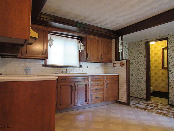 2nd image of 1313 Olga St
