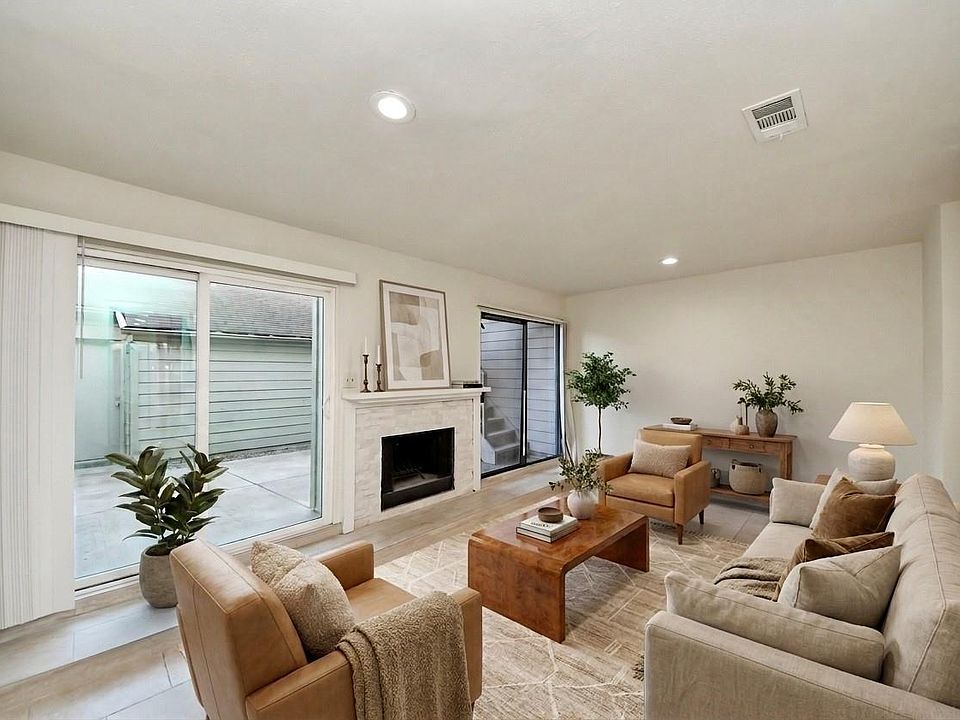 1st image of 1059 Country Place Dr #1059