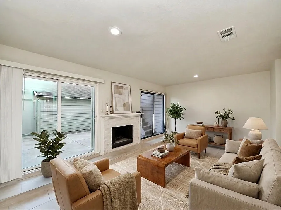 1059 Country Place Dr #1059