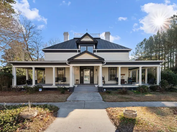 206 S Sycamore St, Fremont, NC 27830