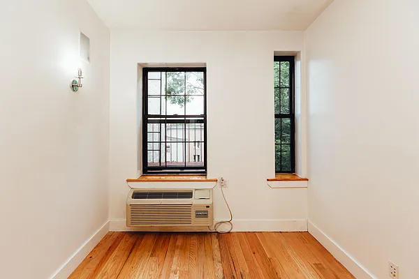 Rented by Nooklyn NYC LLC | media 8