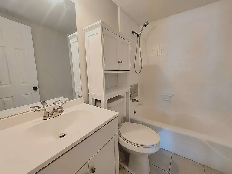 1920 E Edgewood Dr E #N7 — Photo 9