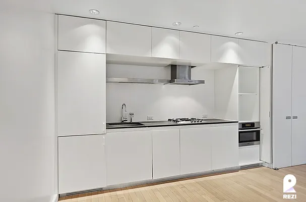 Rented by REZI | media 85