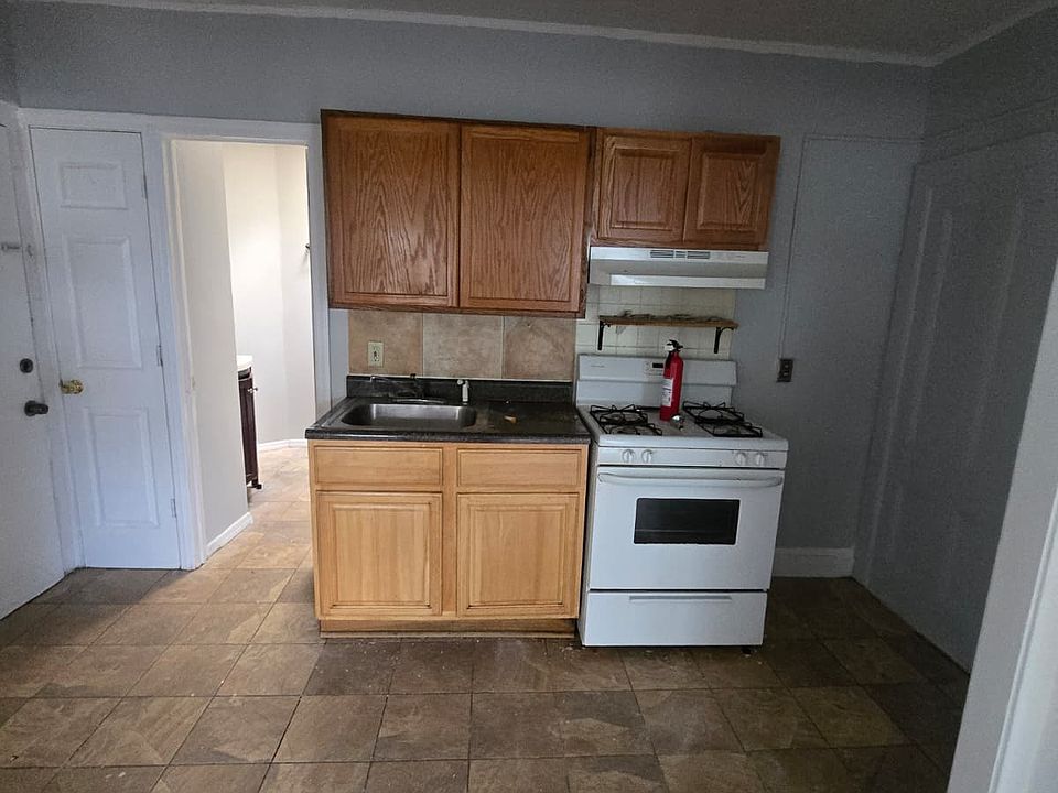 1st image of 120 Crescent Ave #4AA