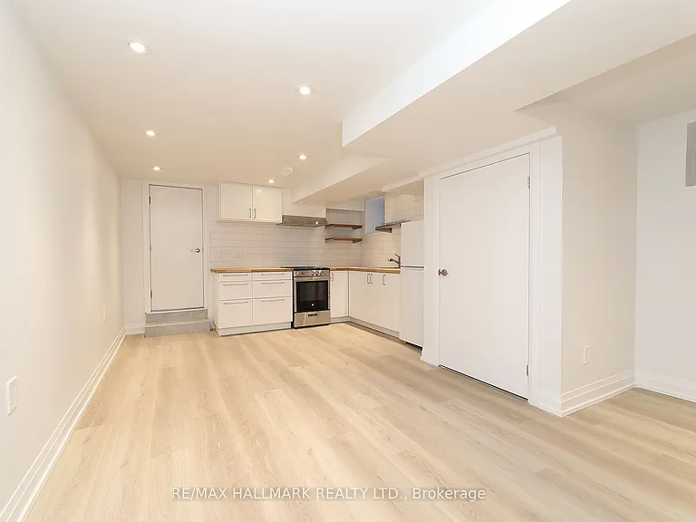 38 Halton St — Photo 6
