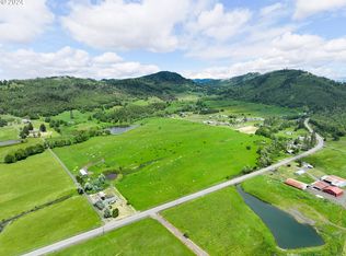 5961 Lookingglass Rd, Roseburg, OR 97471