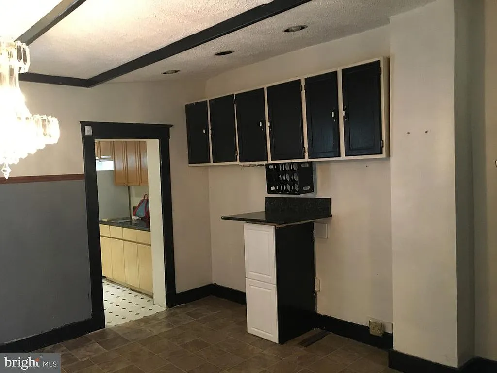 2453 Westport Street — Photo 4