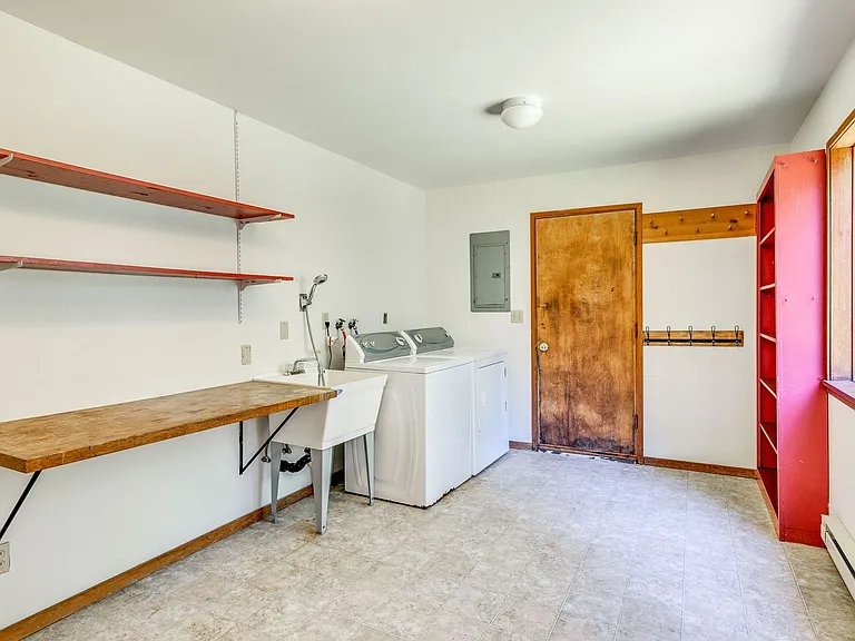 7019 NE Twin Ponds Rd — Photo 18