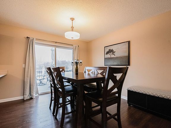 5th image of 25687 Friesland Ct