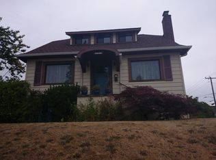 3040 45th Ave SW, Seattle, WA 98116