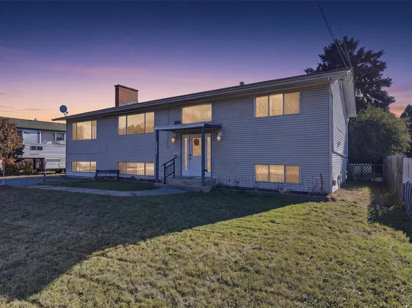 2499 Fleetwood Ave, Kamloops, BC V2B 4T1