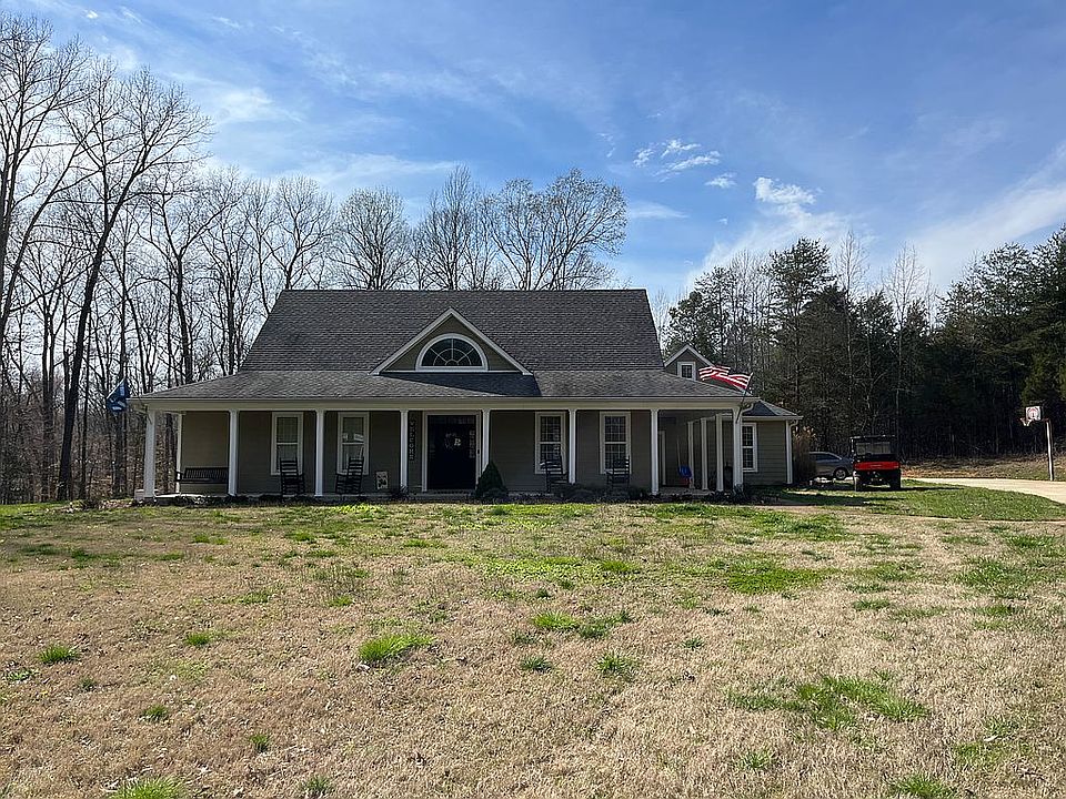 Front view of house 