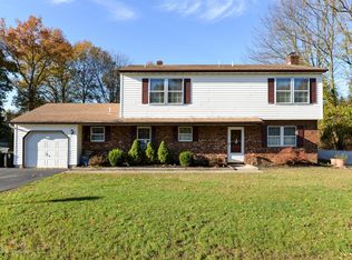 153 Rodman Ct, Eatontown, NJ 07724