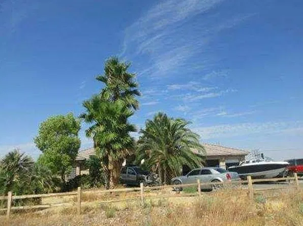 1870 S Manzanita Dr, Pahrump, NV 89048