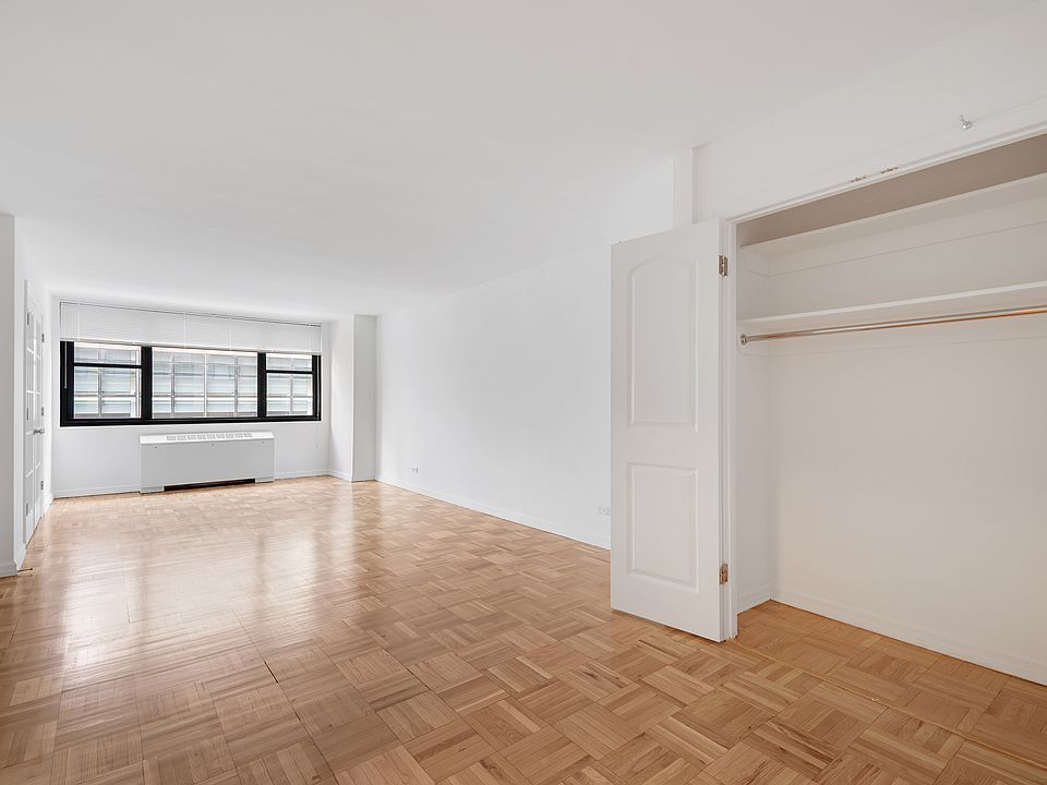 1st image of 330 W 58th St APT 11L